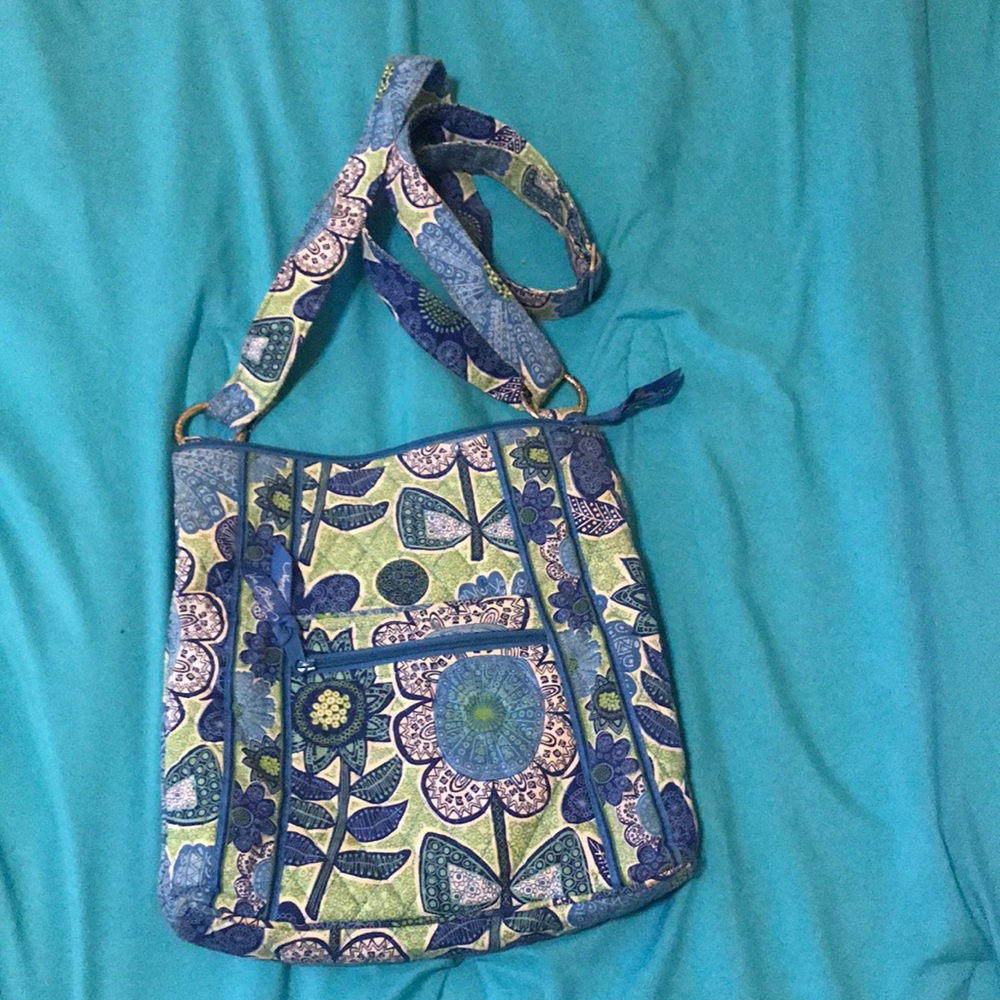 Vera Bradley- Hipster Crossbody: Doodle Daisy